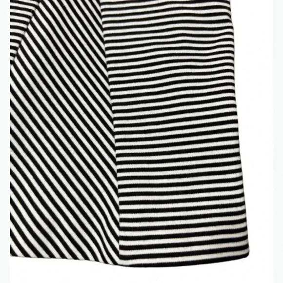 Michael Michael Kors Black & White Stripe Mini Pleat Skater Skirt - Picture 7 of 7